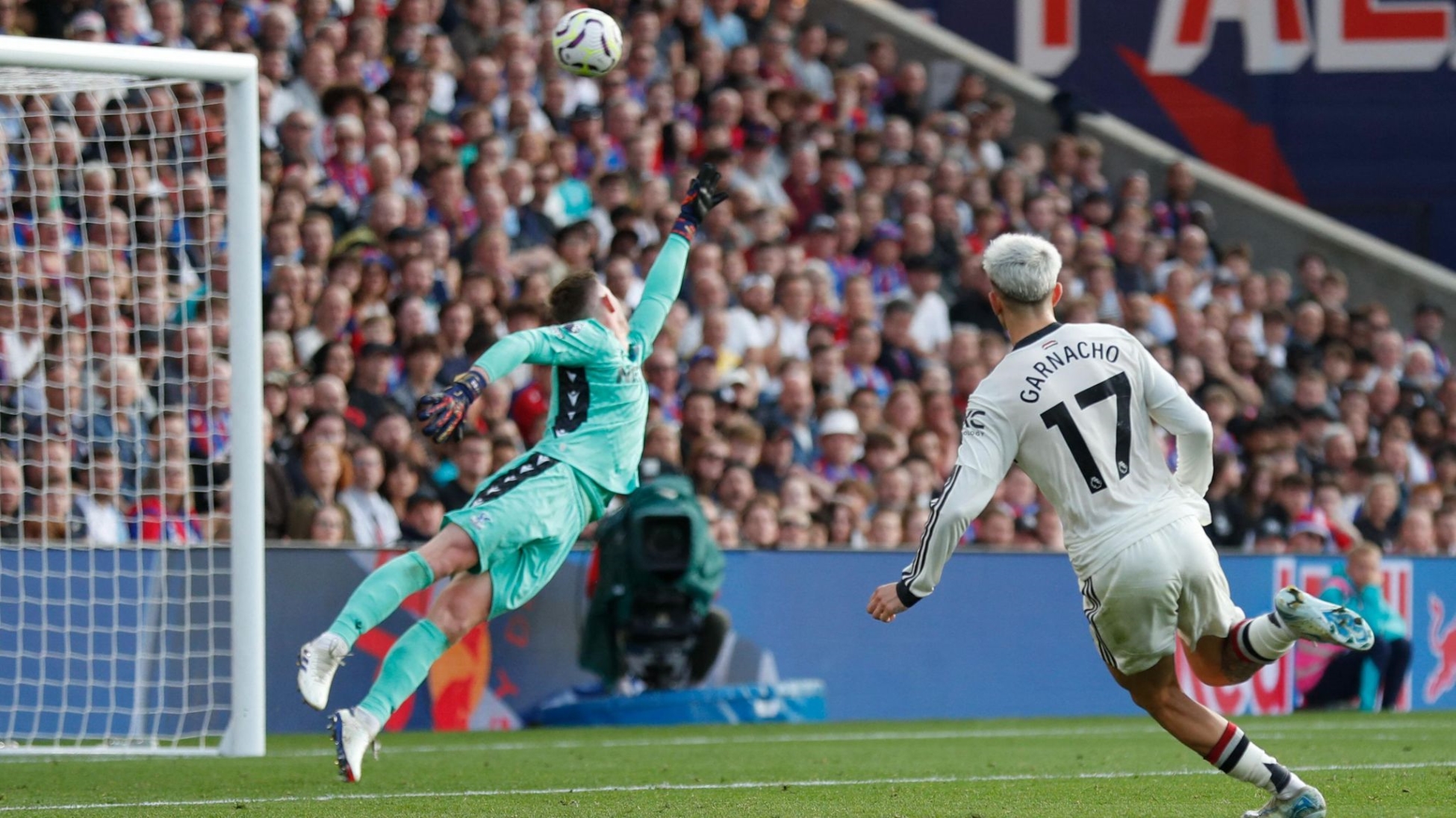 At Crystal Palace, Wasteful Man United Pay a Price In a 0-0 Draw.