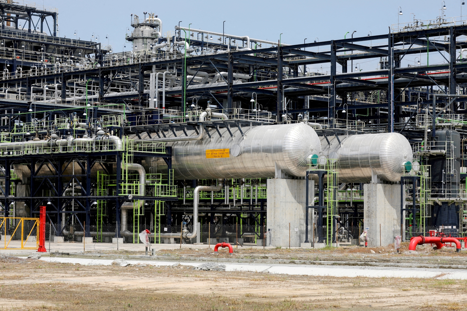 Dangote Refinery Receives Four Crude Oil Cargoes Under Naira-for-Crude Deal