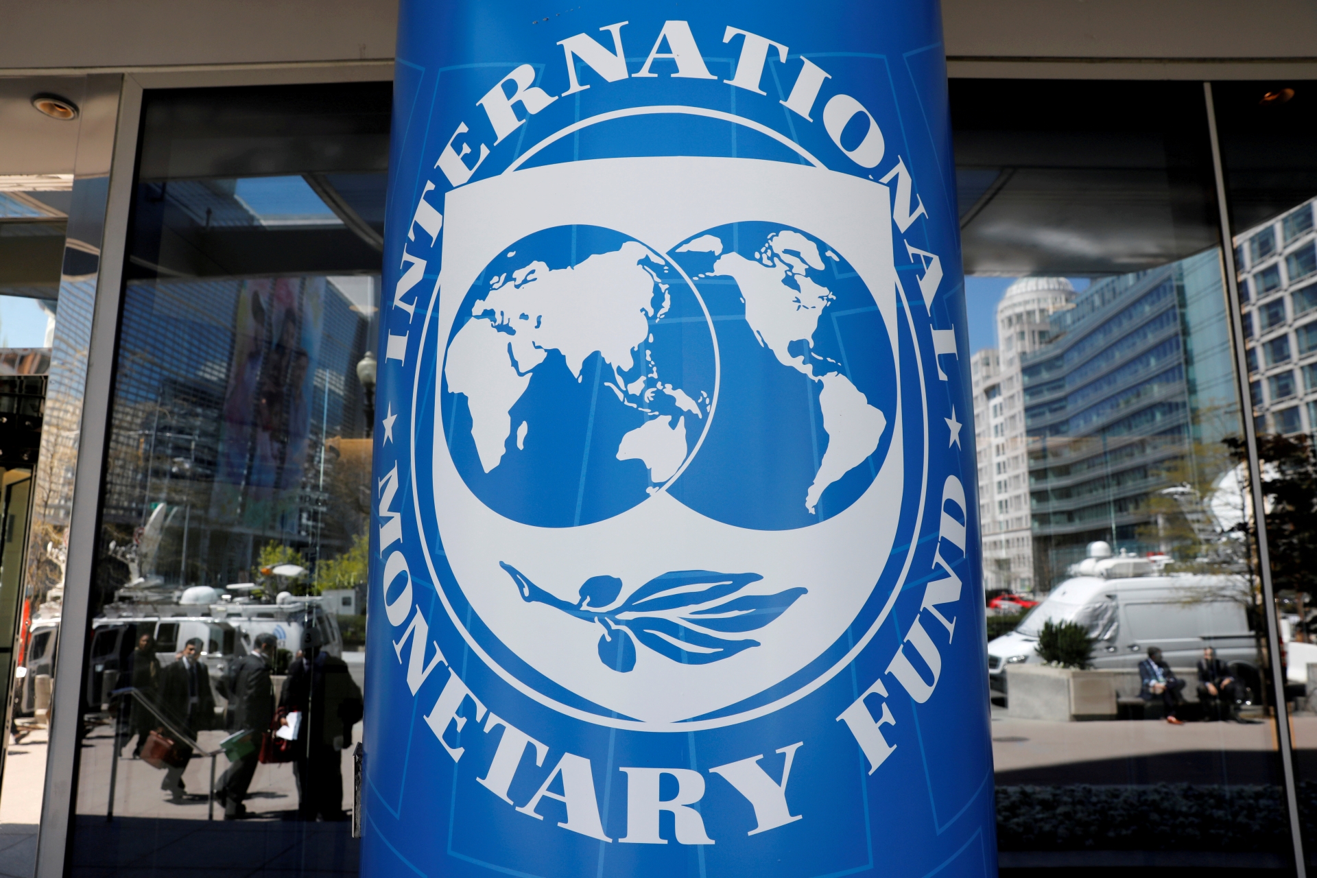 IMF Projects Slower Economic Growth for Nigeria in 2024