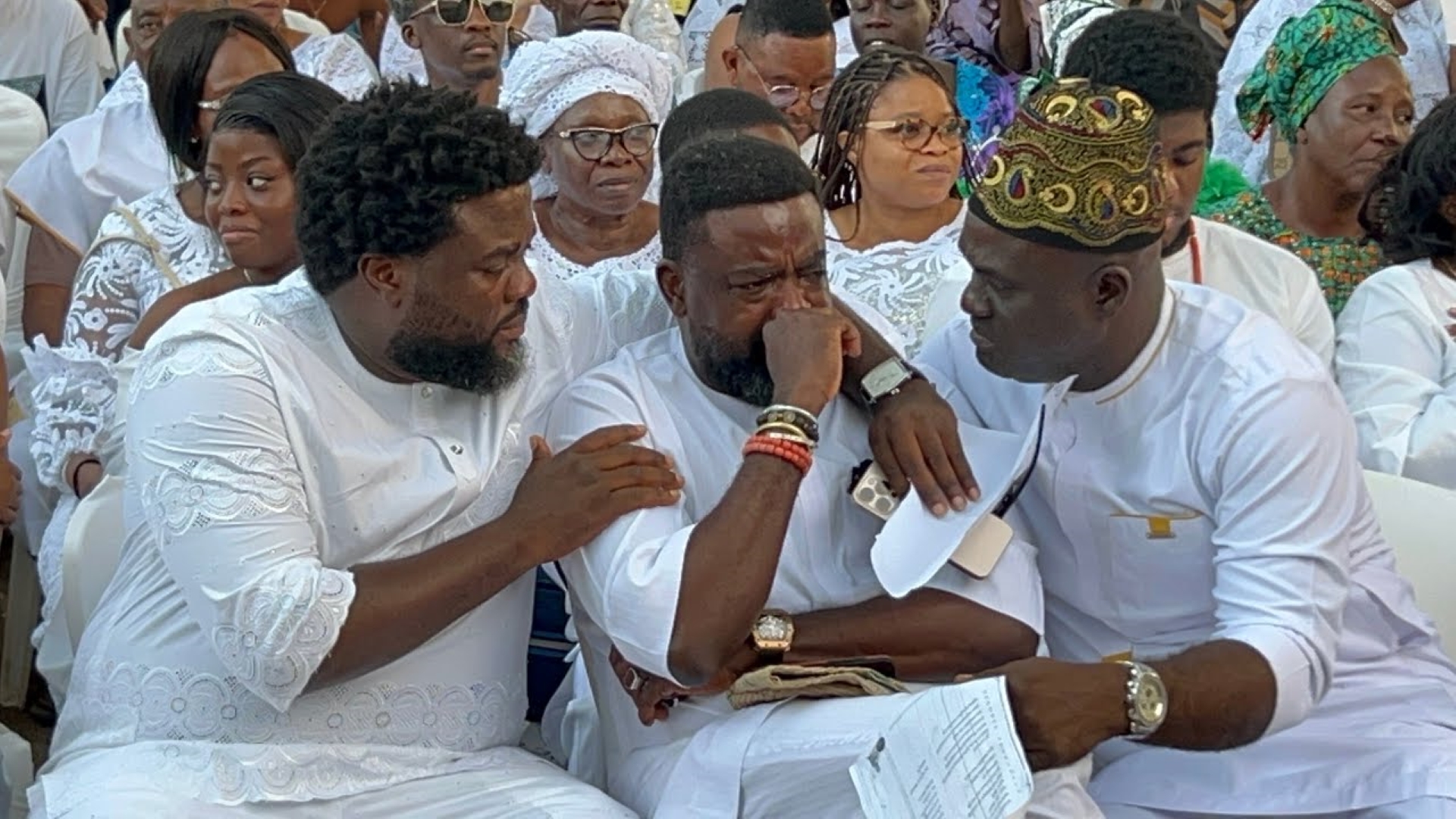 Actor Aremu Afolayan Reconciles with Brother Kunle at Mother’s Service of Songs