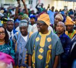 Its Oyo Crowd Shot