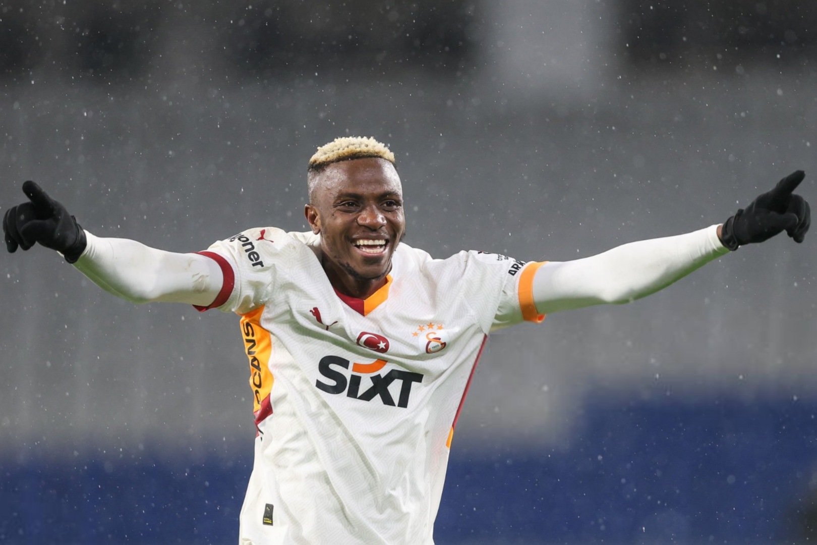 Victor Osimhen joins Galatasaray in record €75m deal from Napoli