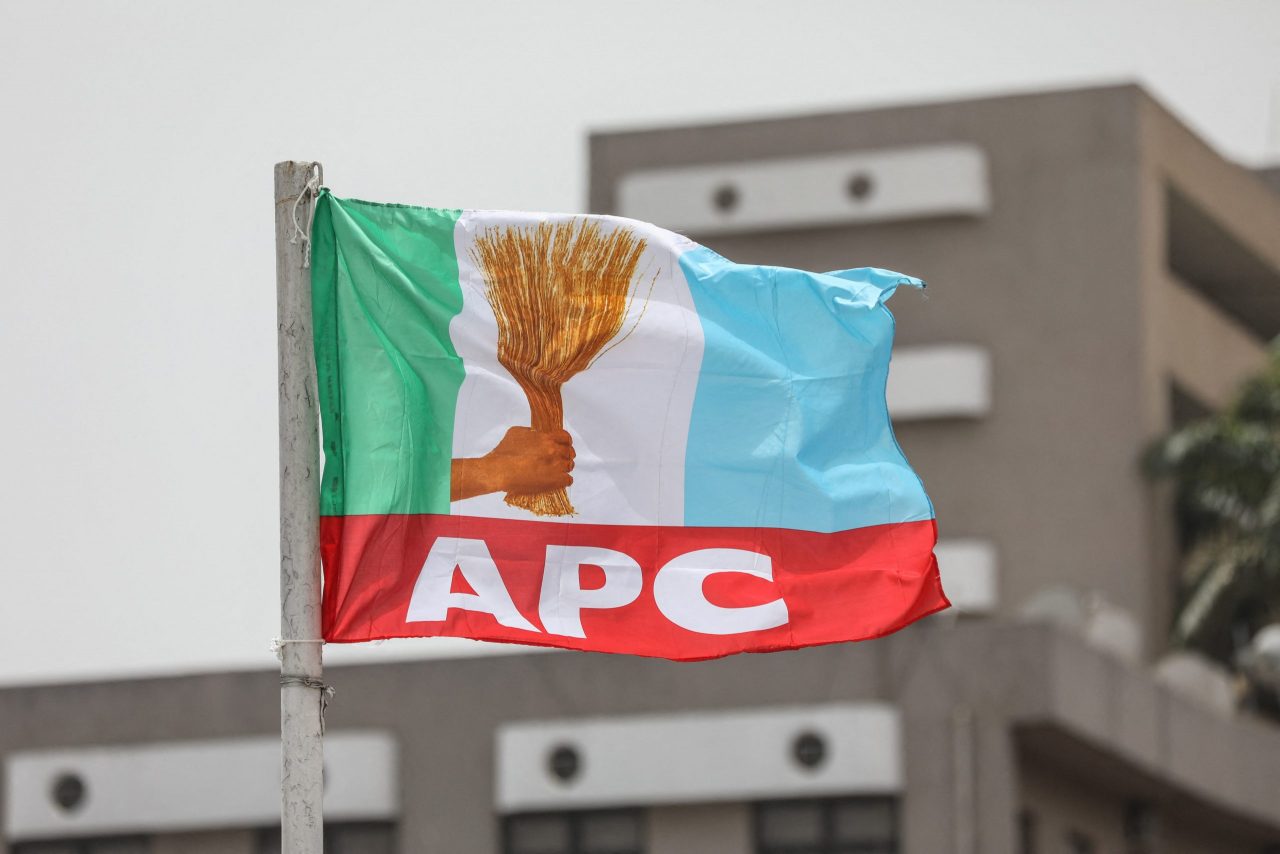 Ogun APC suspends Gbenga Daniel and Kunle Folarin for anti-party activities