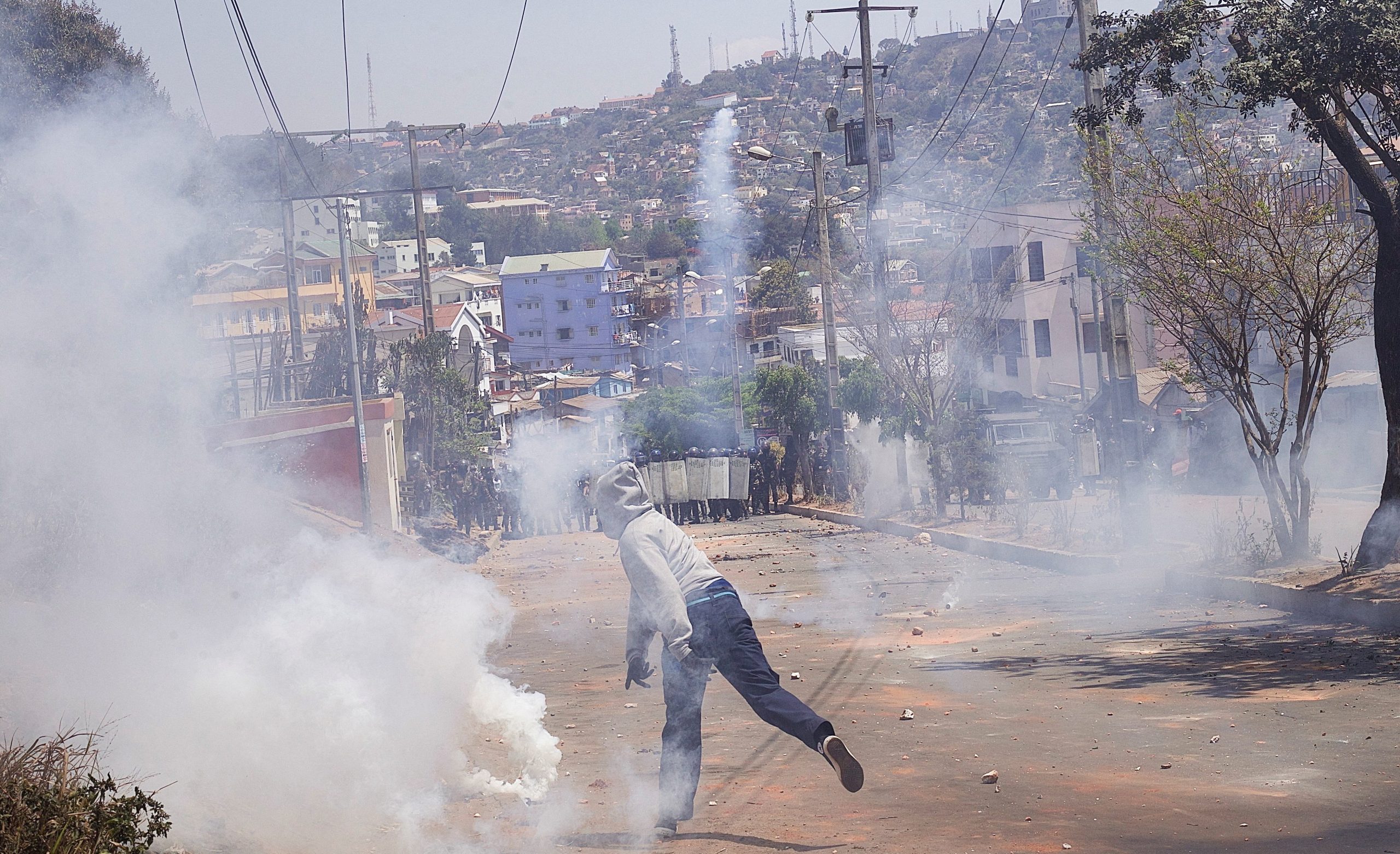 Madagascar Protesters Return to Streets Despite Move to Dissolve Government
