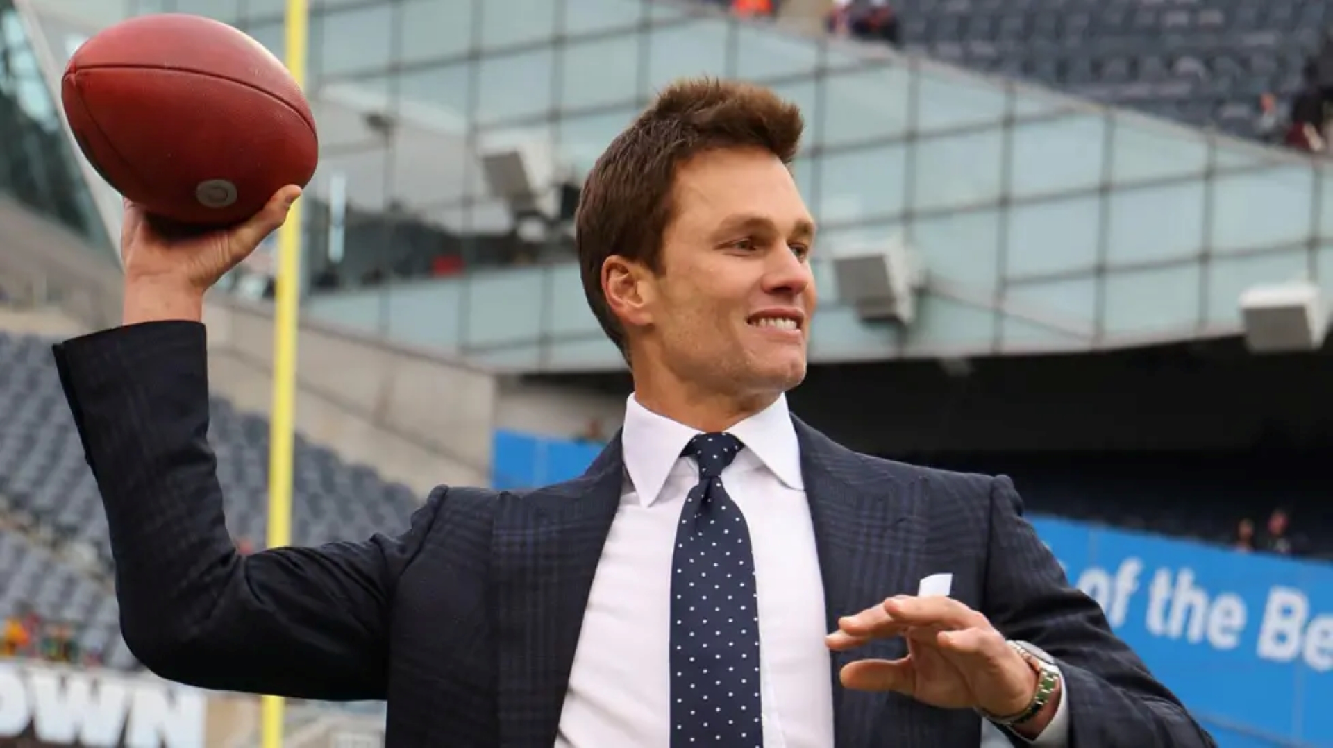 NFL Great Brady to Play in Flag Football Event