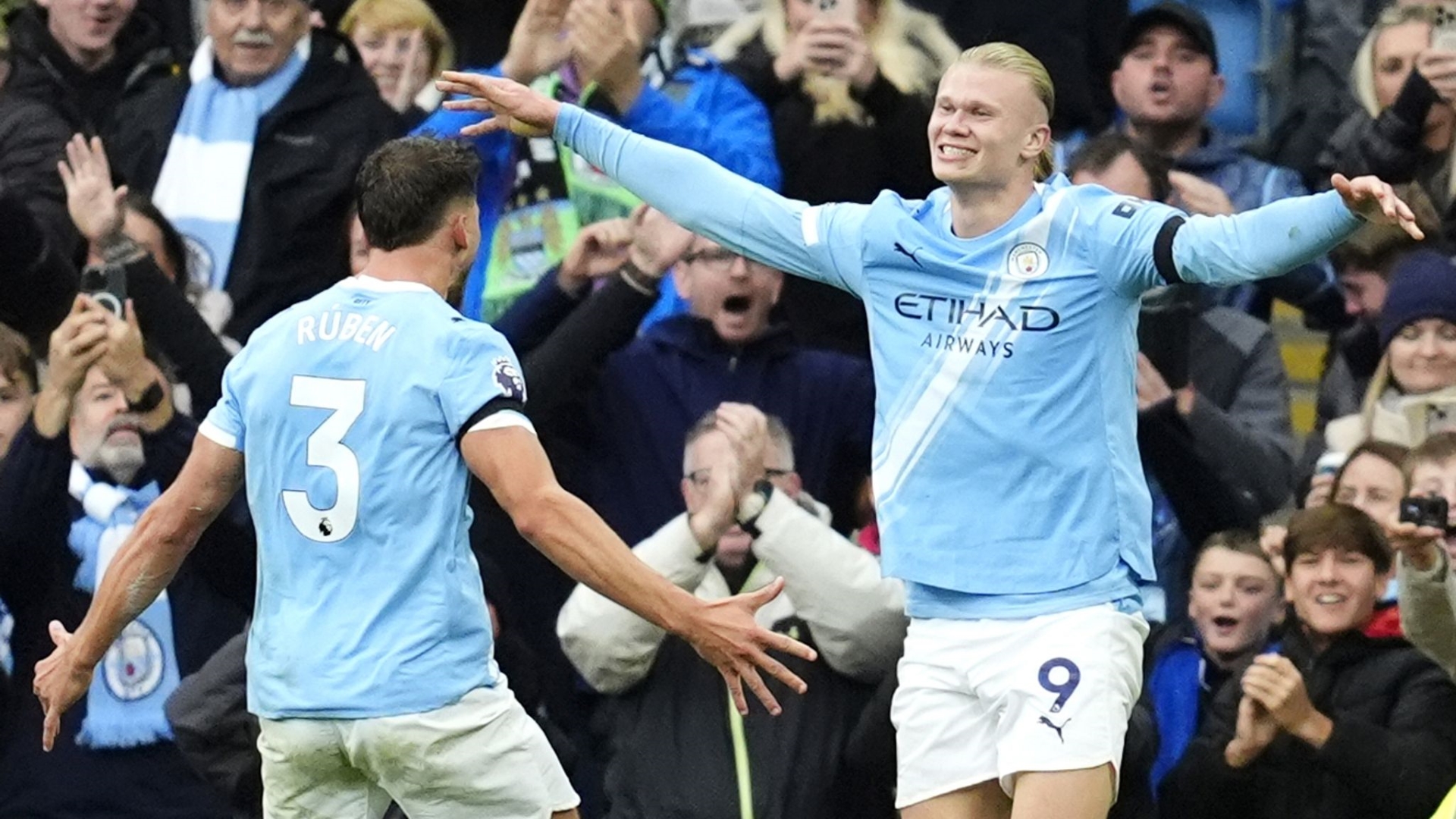 Haaland scores twice as Man City leapfrog Man United with derby win