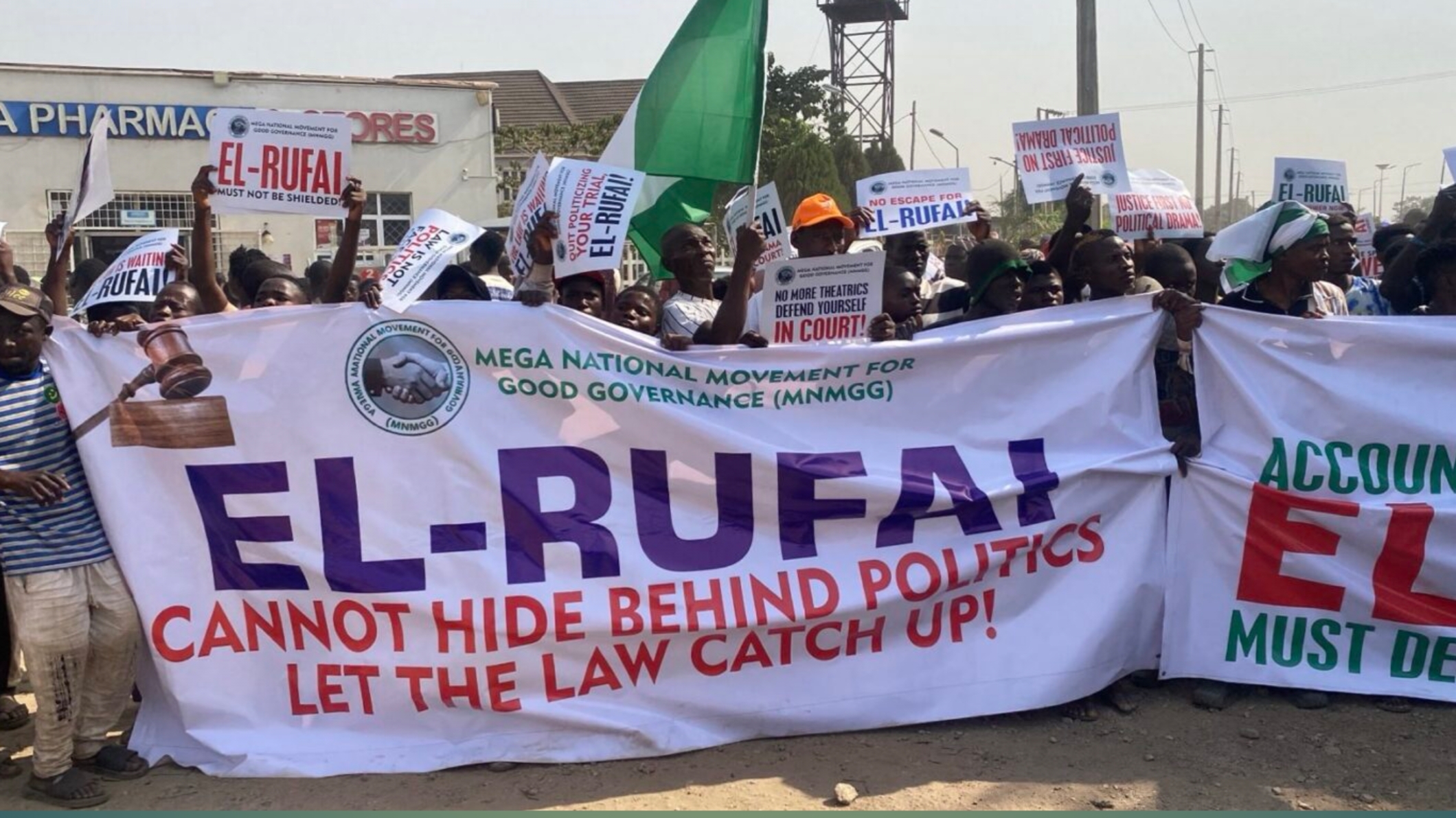 BREAKING: EFCC Operatives Teargas El-Rufai’s Supporters At EFCC Headquarters