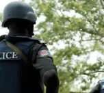 Police 696x410 15 585x345