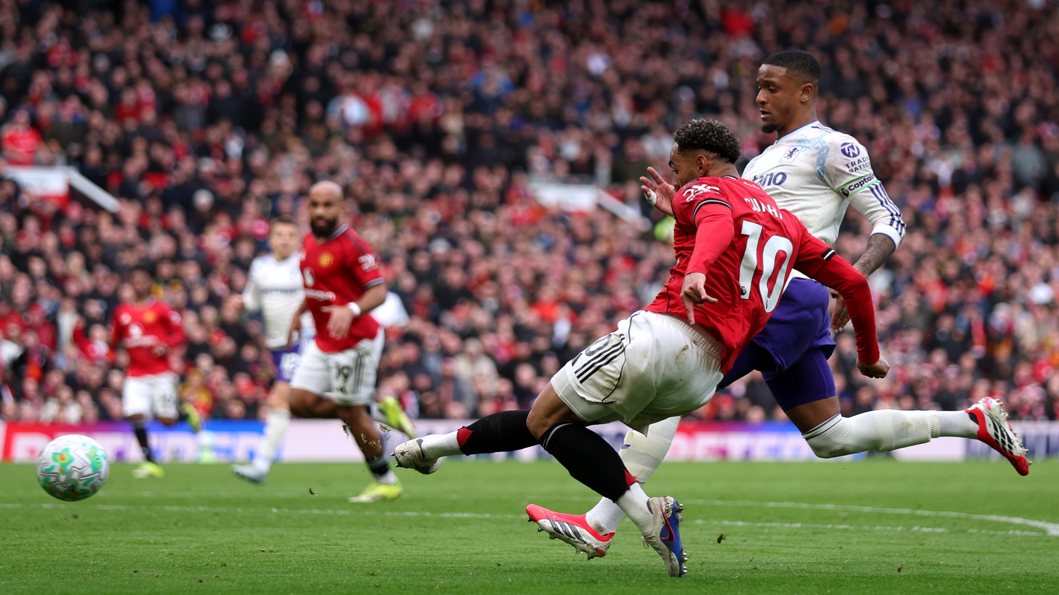 Manchester United Boost Champions League Hopes with Win over Aston Villa