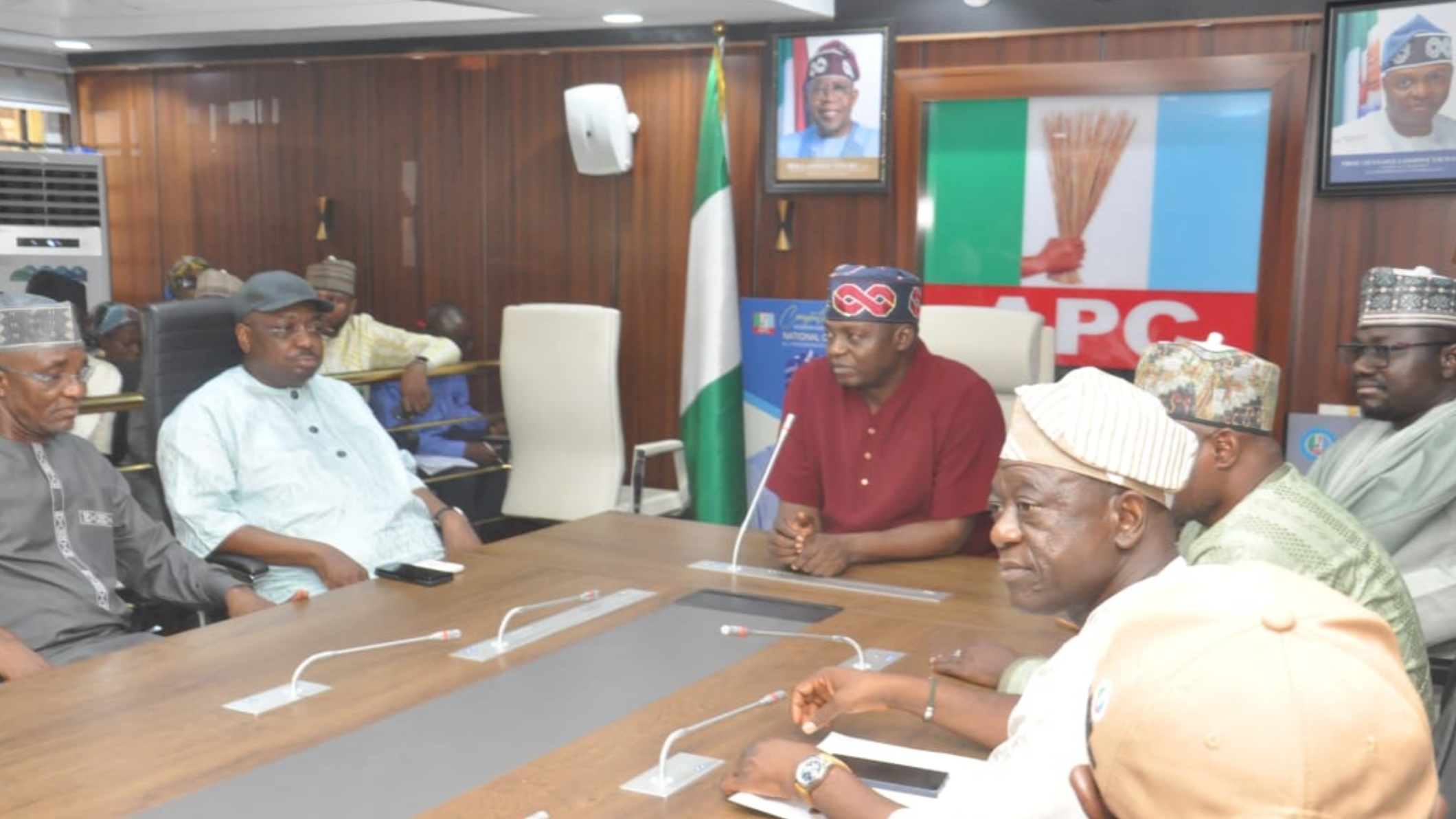 UPDATE: Senator Aduda Aligns with APC after Dumping PDP