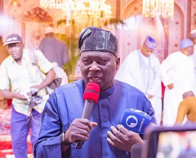 Governor Fintiri Shares Iftar Meal With Residents At Mahmud Ribadu Square Yola2 1024x798