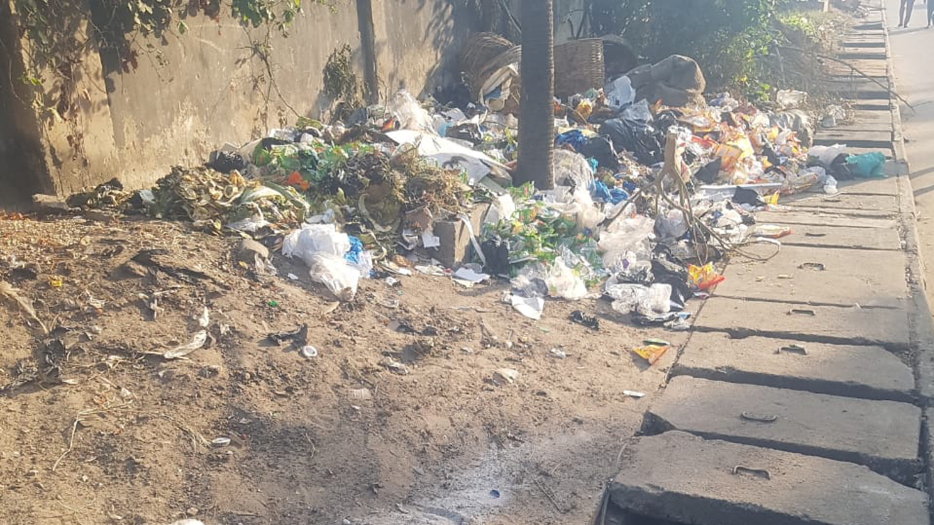 Refuse Piles Up on University Road in Yaba