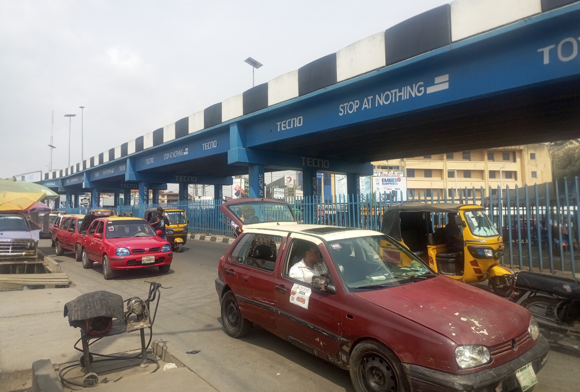 Petrol Nears ₦1,100 as Ibadan Drivers, Commuters Struggle with Rising Costs