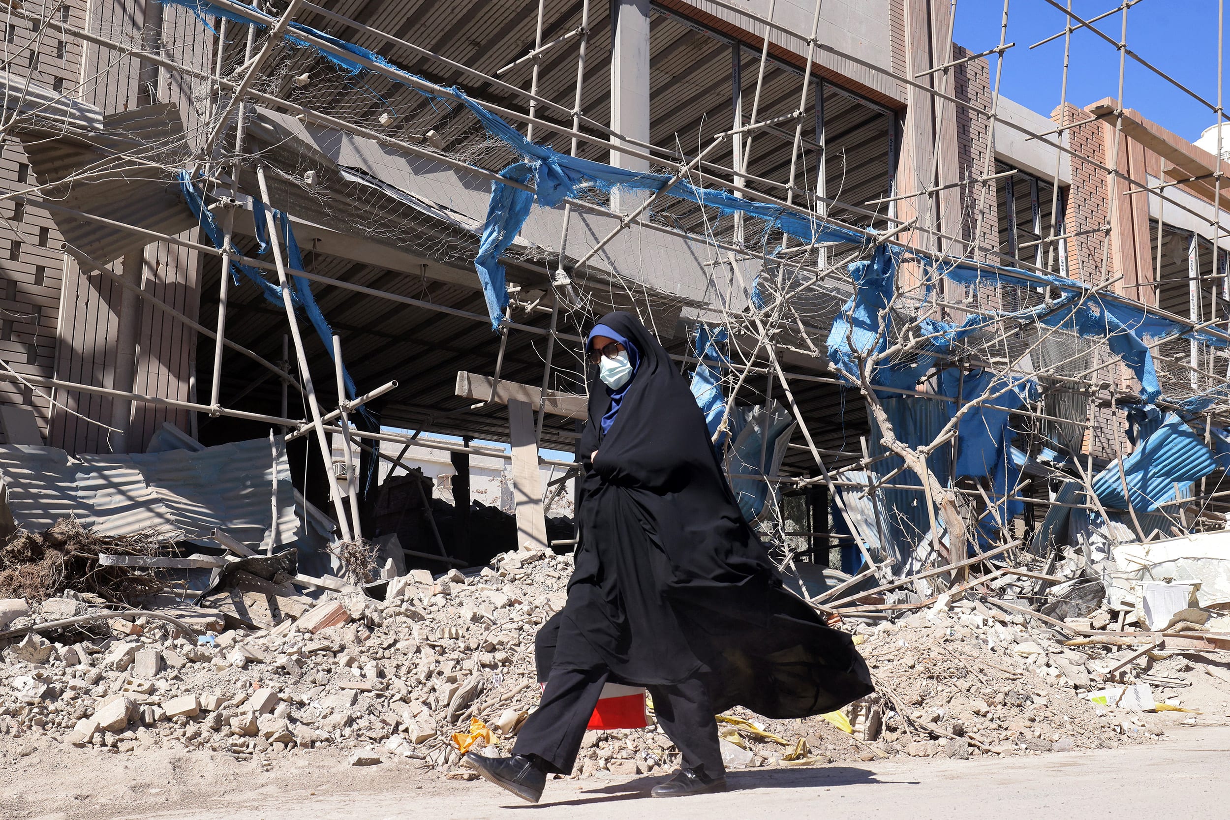 Iran Hits US Embassy in Riyadh as American Citizens Urged to Leave Middle East