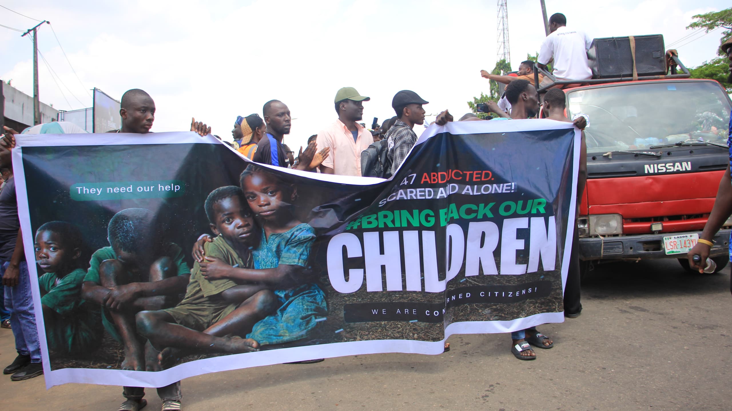 JUST IN: Second Day Protest in Ibadan Turns Chaotic as Protesters Flee Amid Gunshot Scare