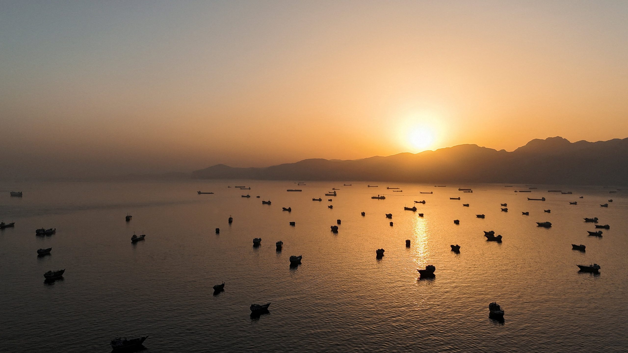 US Seeks Free Hormuz Access From Iran as Talks Focus on Strait