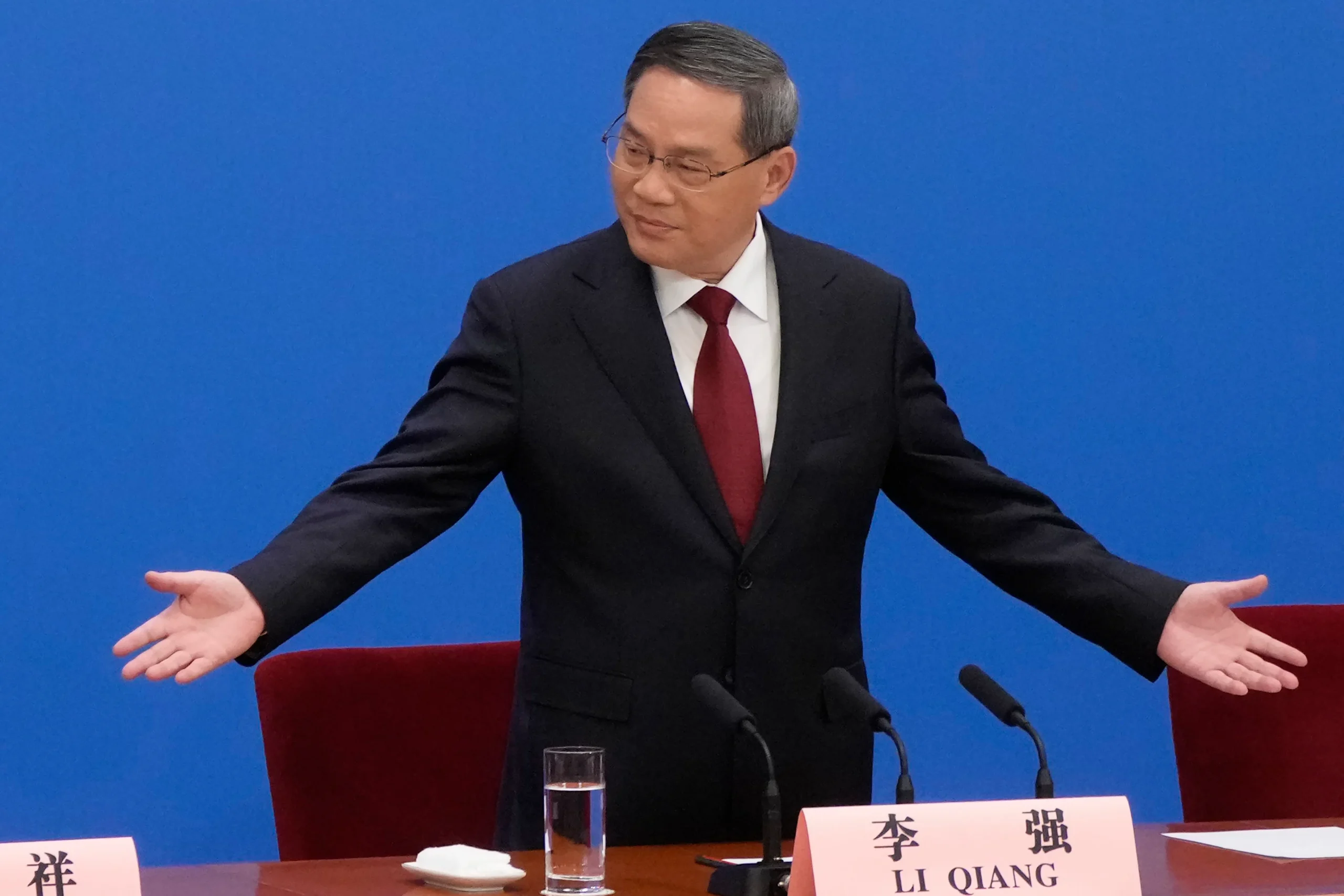 Chinese Premier, Namibian President Hold Talks in Beijing to Deepen Strategic Partnership