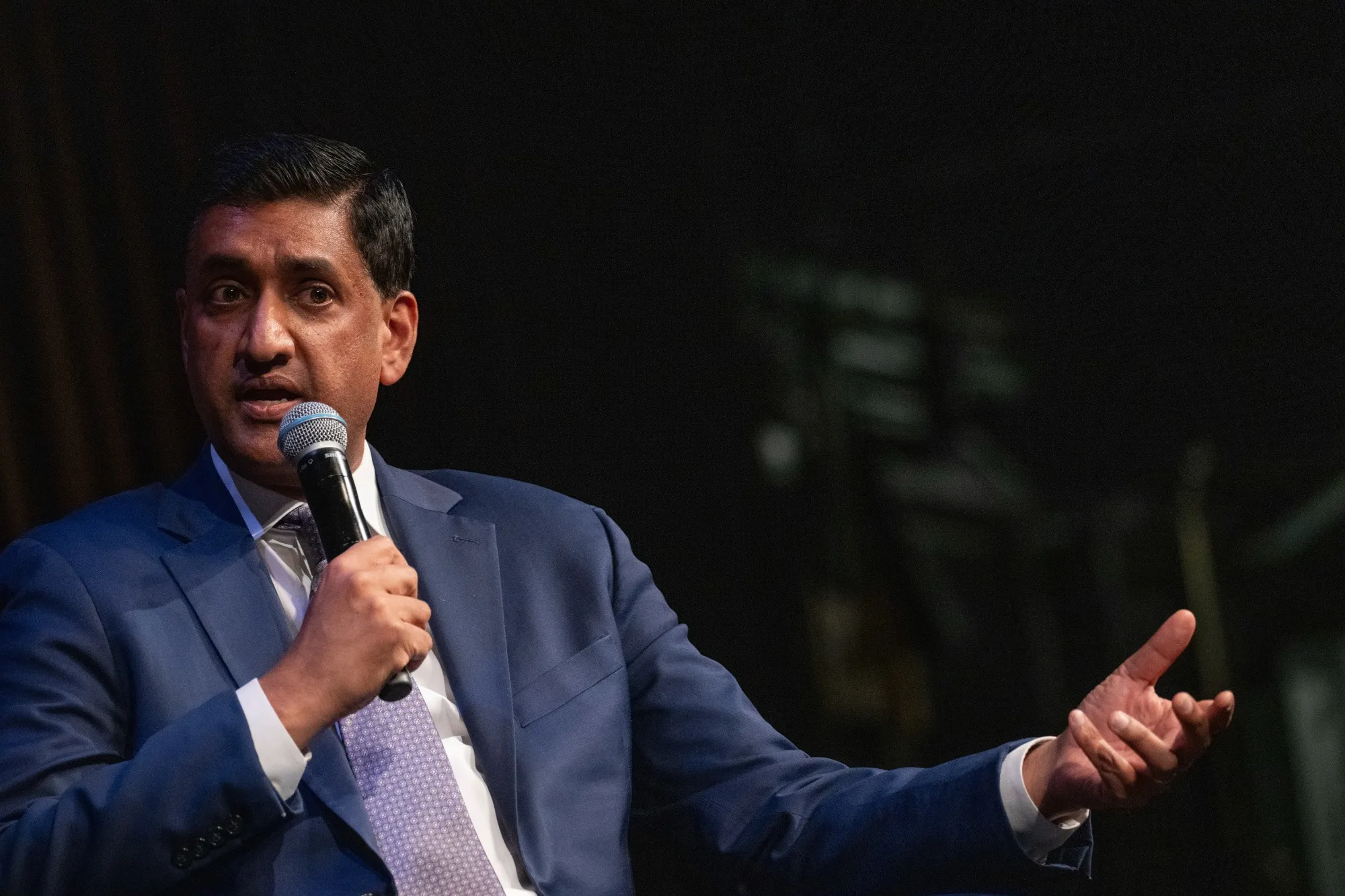 US Democrat Ro Khanna Detained by Israeli Settlers During West Bank Visit