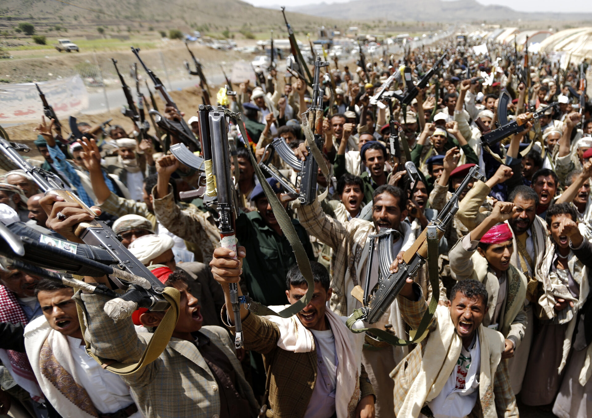 Houthis announce Saudi naval blockade, threatening new front in US-Iran war