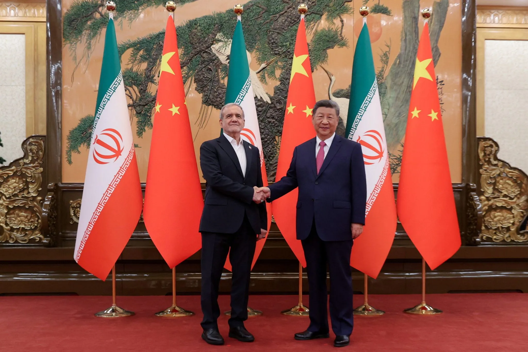 China Warns US of Retaliation Over Expansion of Iran Sanctions