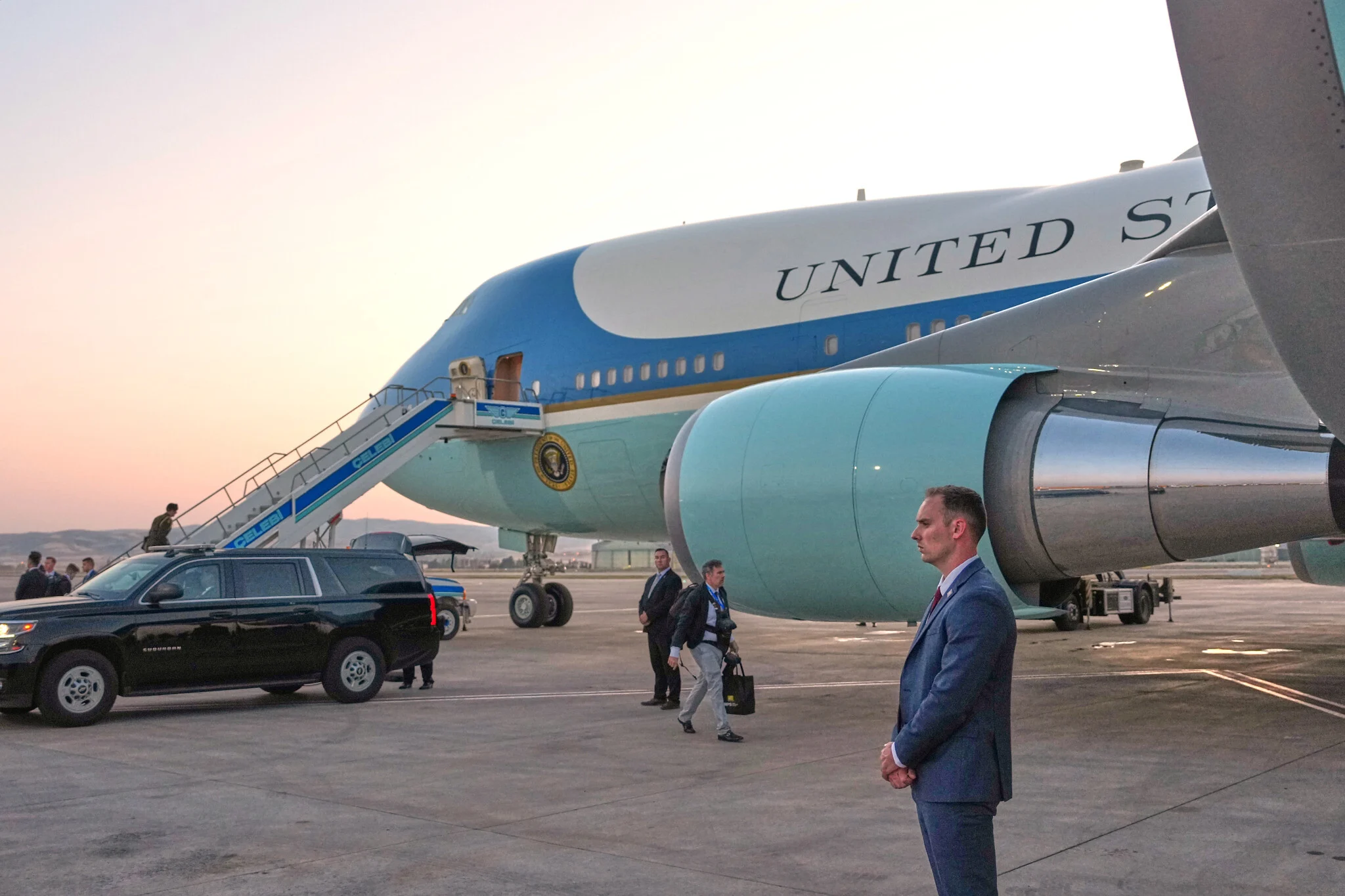 US could not verify Israeli warnings of Iran plots against Trump, sources say